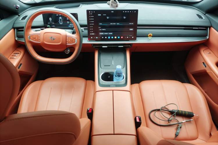 Used Dongfeng eπ eπ007 2025 Model Pure-Electric 565 All-Wheel-Drive Max Leading Edition
