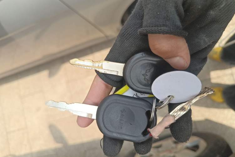 Used Wuling Hongguang 2015 1.5L S Basic Version China V Standard Vehicle Key