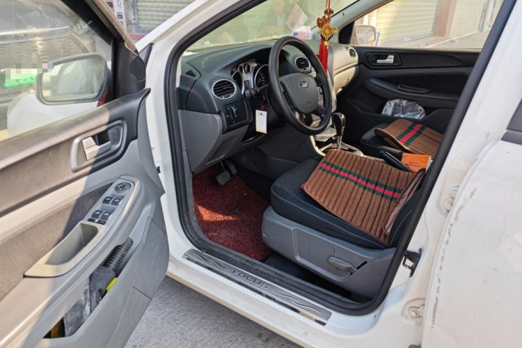 Used Ford Focus 2012 Hatchback Classic 1.8L Automatic Base Model