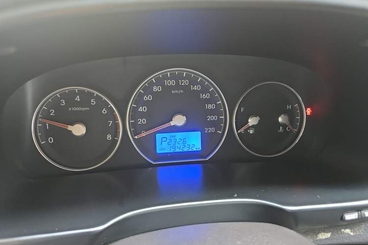 Used Hyundai Santa Fe Classic 2012 2.4 Comfort Edition 5-Seater Two-Wheel Drive