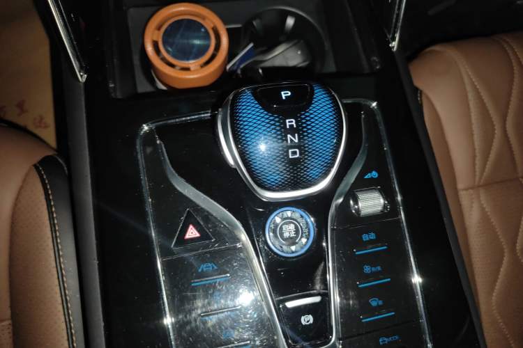Used BYD Tang New Energy 2021 DM-i 112KM Prestige Model Gear Lever