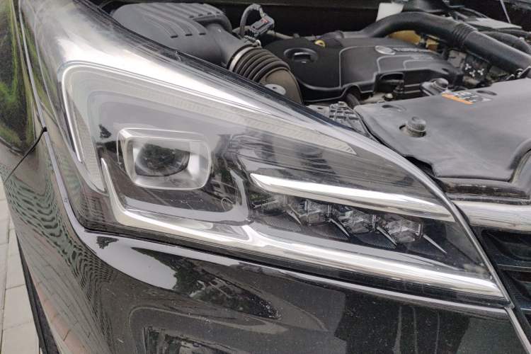 Used Buick Envision 2020 20T Two-Wheel Drive Elite Version Right Front Headlight