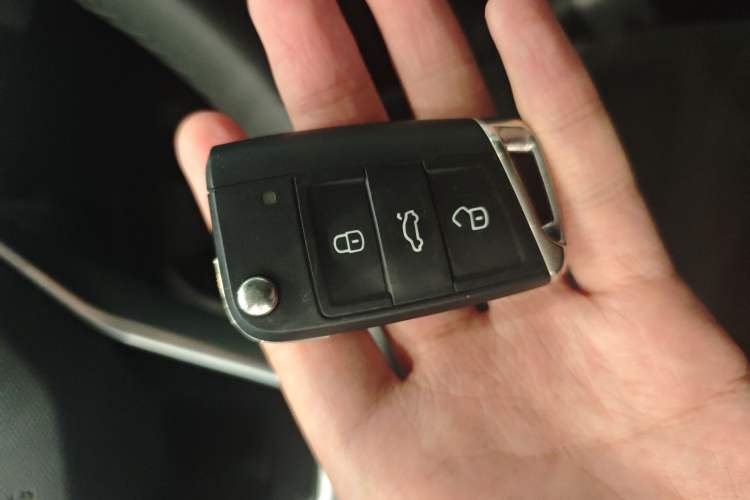 Used Volkswagen Tharu 2025 NewRui 300TSI Prestige Edition Vehicle Key