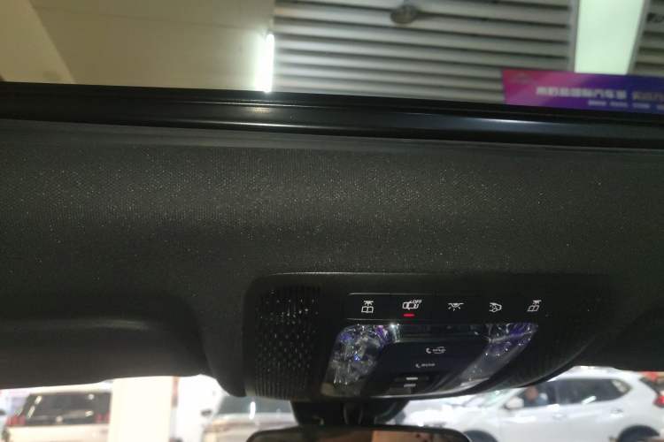 Used Mercedes-Benz GLB 2023 GLB 220 Sport Edition Headliner