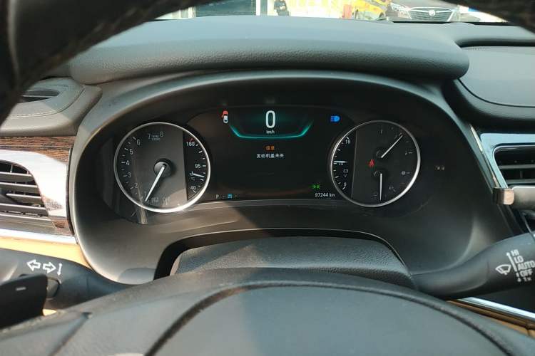 Used Buick LaCrosse 2016 28T Luxury Version
