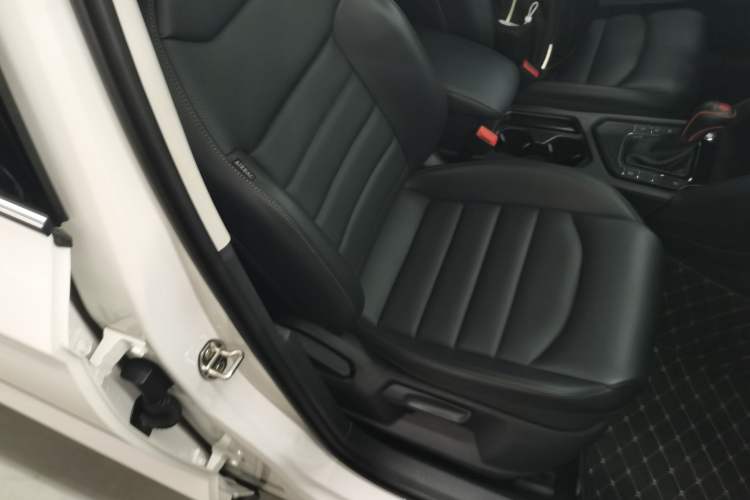 Used Volkswagen Tharu 2020 280TSI Two-Wheel Drive Luxury Plus Version China VI Standard