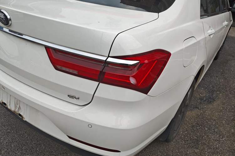 Used BYD Qin New Energy 2019 High-Range Luxury Model Right Rear Taillight