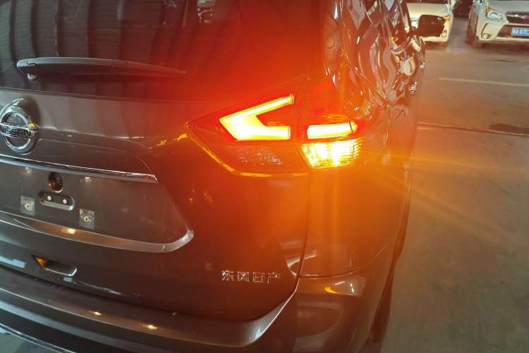 Used Nissan X-Trail 2021 2.0L CVT 2WD XL ITS 3-Row SmartConnect Seven-Seater Comfort Edition