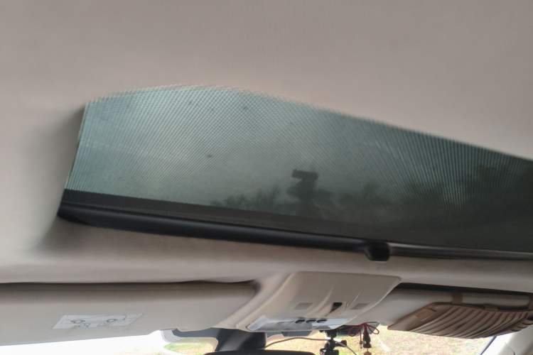 Used Land Rover Discovery 2015 3.0 SC V6 HSE Headliner