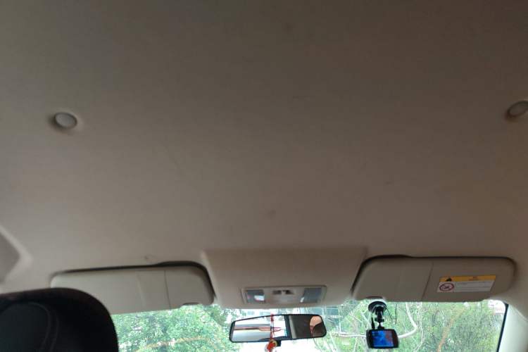 Used Dongfeng Fengon S560 2018 1.8L Manual Urban Model 7 Seats
