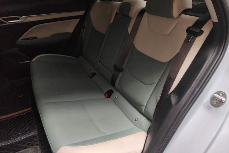 Used Geely Auto Emgrand L HiP 2022 1.5TD-DHT Pro 100KM Super Rui Left Rear Seat