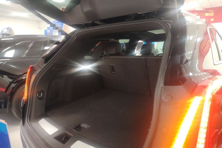 Used Cadillac XT5 2024 2.0T Two-Wheel Drive Fashion Edition Trunk