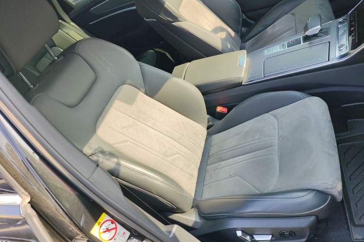 Used Audi A6L 2024 40 TFSI Luxury Dynamic Edition Right Front Seat