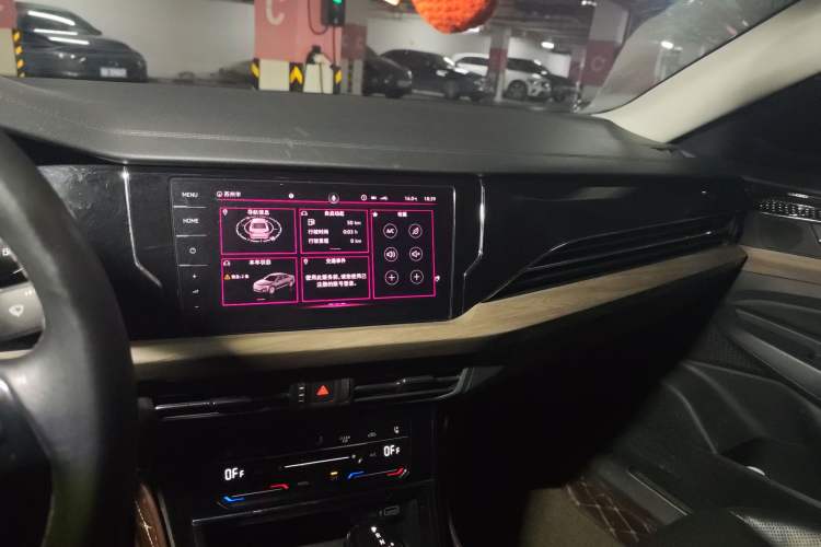 Used Volkswagen Passat 2020 Revised Version 330TSI Luxury Edition China VI Standard
