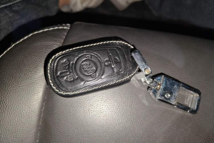 Used Buick LaCrosse 2019 28T Luxury Version Interior 1