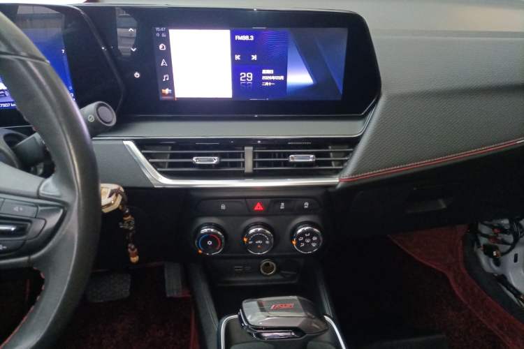 Used Chevrolet Trax 2022 Encore RS 1.5T CVT Cool
