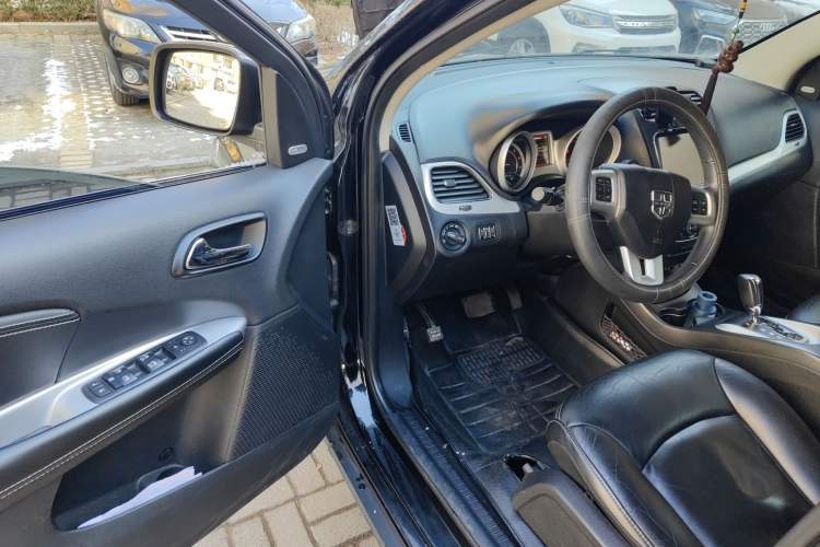 Used Dodge Journey 2013 2.4L Two-Wheel-Drive Smart Edition