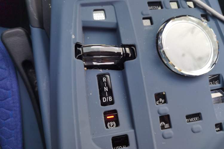 Used BMW i5 2024 eDrive 35L Prestige Luxury Package Gear Lever