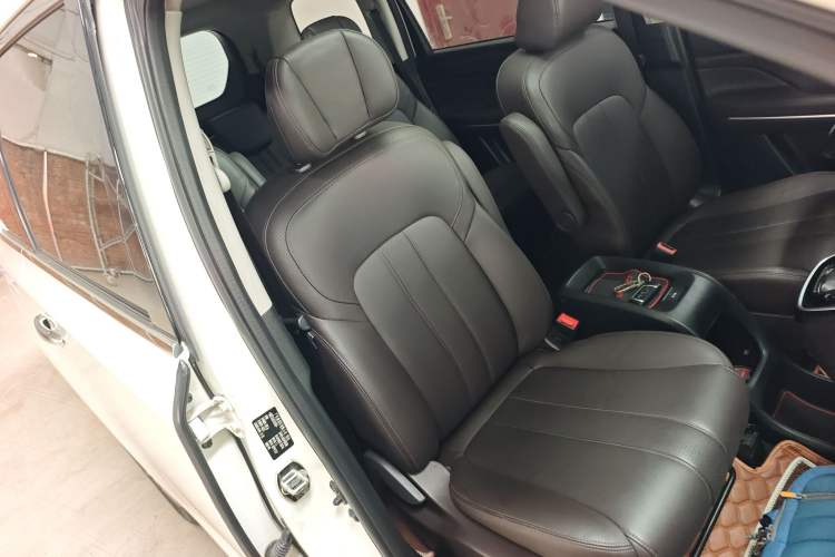 Used GAC Trumpchi M6 2019 270T DCT Luxury Edition (7-seater) China VI
