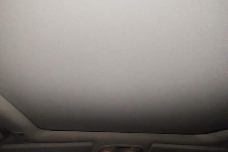 Used Jeep Cherokee 2019 2.0T Two-Wheel Drive Smart Enjoyment Version China V
