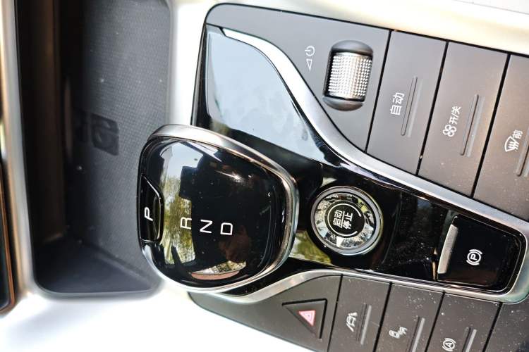 Used BYD Song Pro New Energy 2022 DM-i 110km Flagship Pro Model Gear Lever