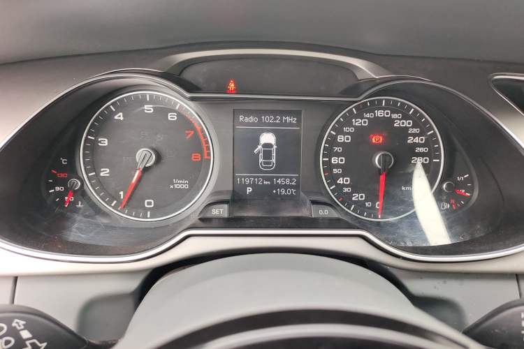 Used Audi A4L 2013 35 TFSI Automatic Comfort Model