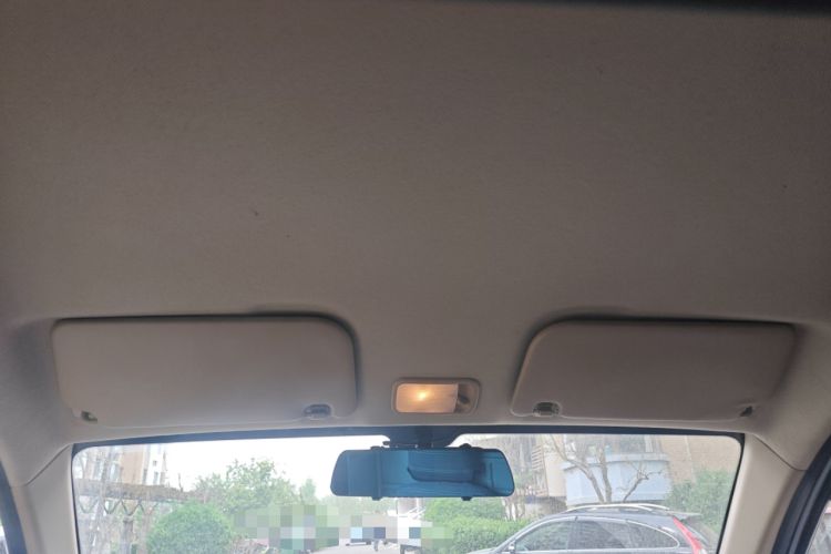 Used Wuling Hongguang V 2022 1.5L Jingqu Edition Enclosed-Window Vehicle with Electric Power Steering LAR