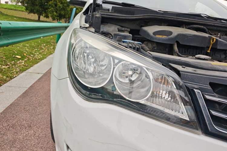 Used Roewe 350 2014 1.5L Manual Swift Edition