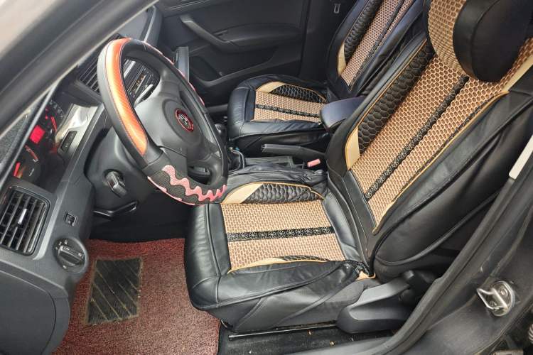 Used Volkswagen Santana 2013 1.6L Manual Fashion Edition Left Front Seat