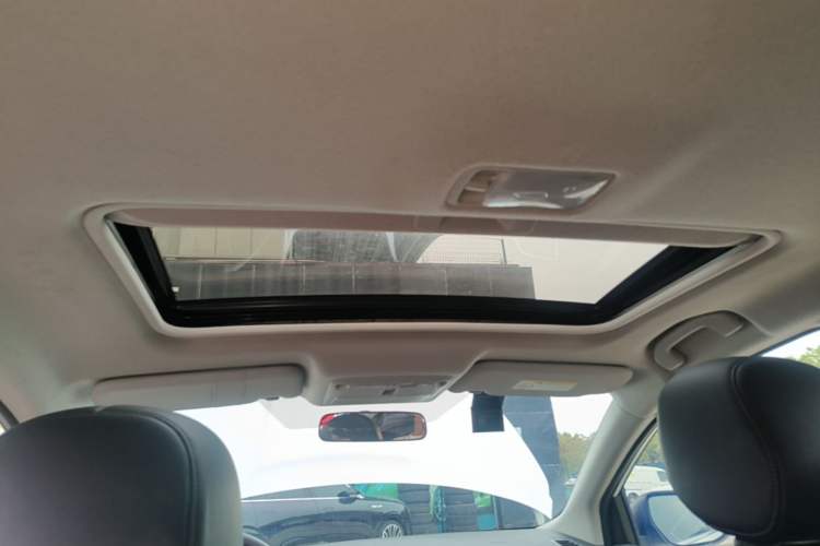 Used Nissan Sylphy 2018 1.6XV CVT Deluxe Edition Headliner