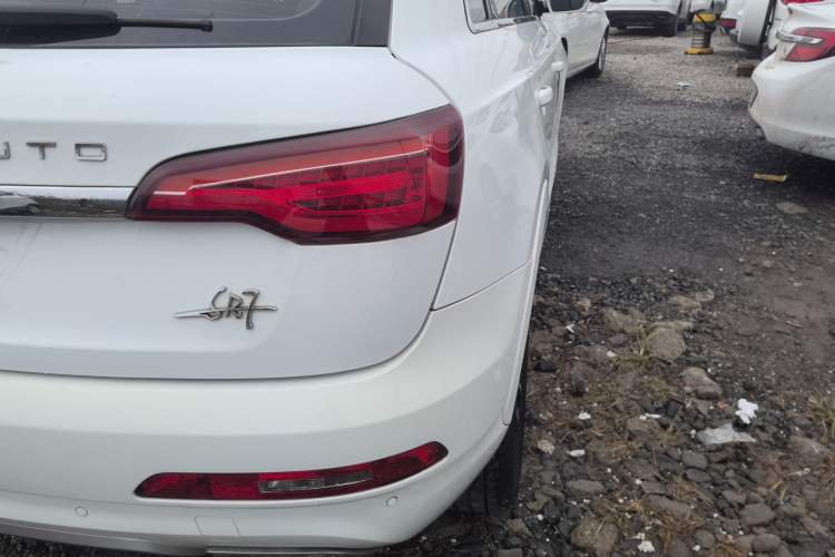 Used Zotye SR7 2016 1.5T CVT Cube Heart Edition China IV Standard
