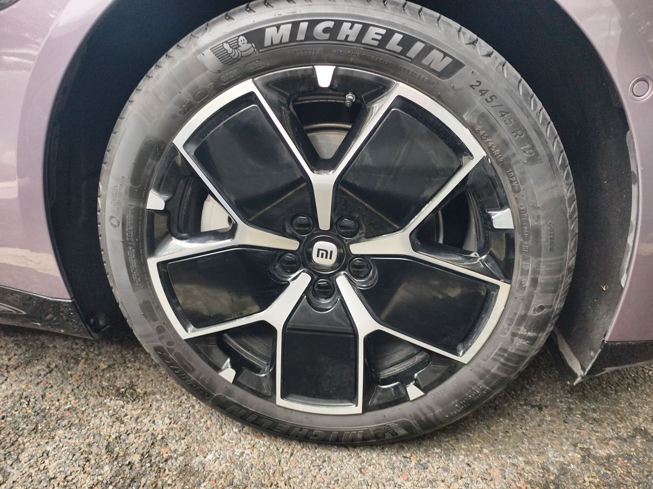 Xiaomi Auto SU7 2024 Rear-Drive Ultra-Long Range Advanced Pro-Level Intelligent Driving Version — снимка 8
