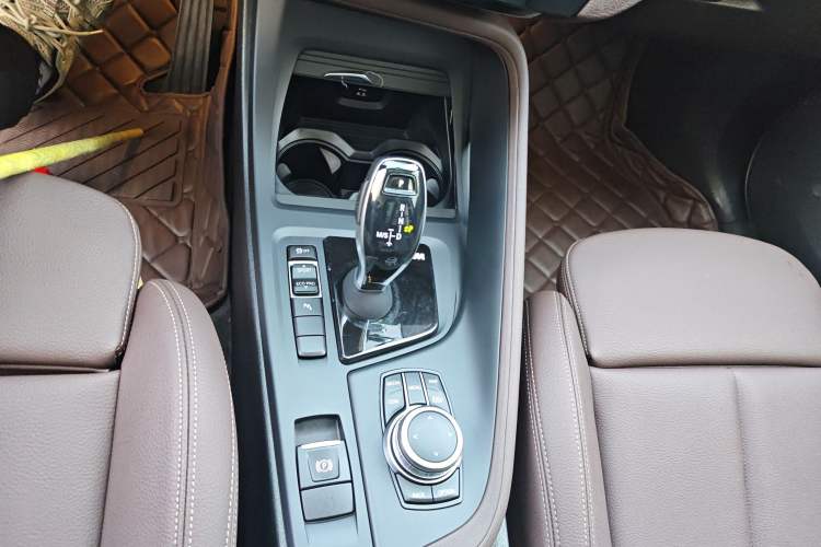 Used BMW X1 2022 sDrive25Li Leading Model
