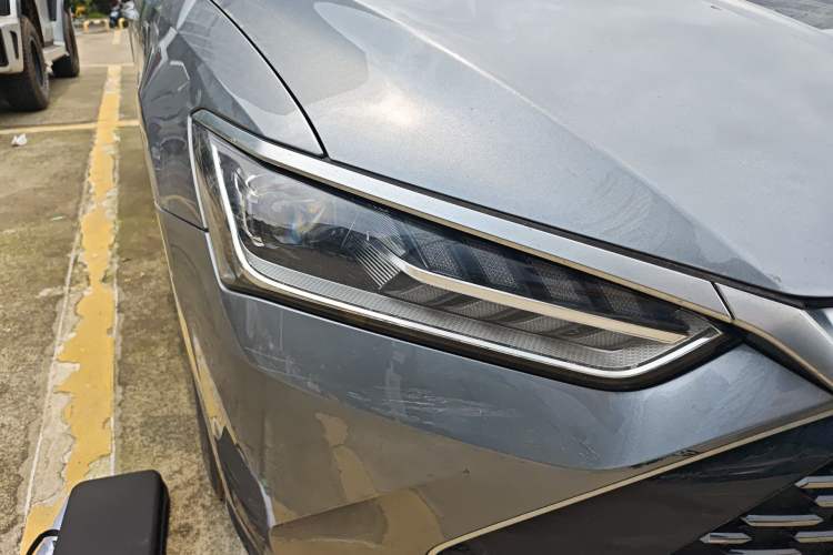 Used BYD Qin PLUS 2024 HONOR Edition DM-i 55KM Leading Model Right Front Headlight