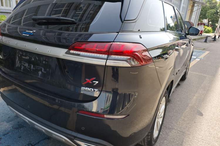 Used CHANGAN OSHAN X7 2020 1.5T Automatic Elite Edition
