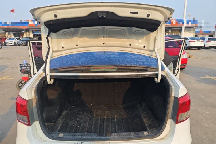 Used Kia K2 2015 Sedan 1.4L MT GLS