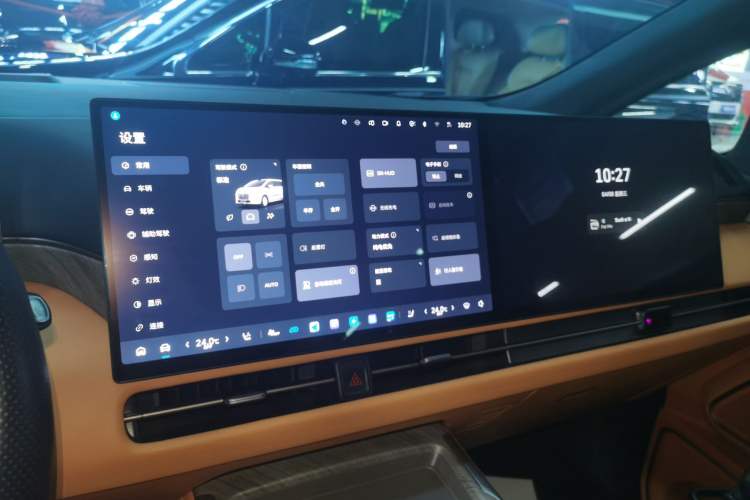 Used Wey Gaoshan 2025 Four-Wheel Drive Alpine 8