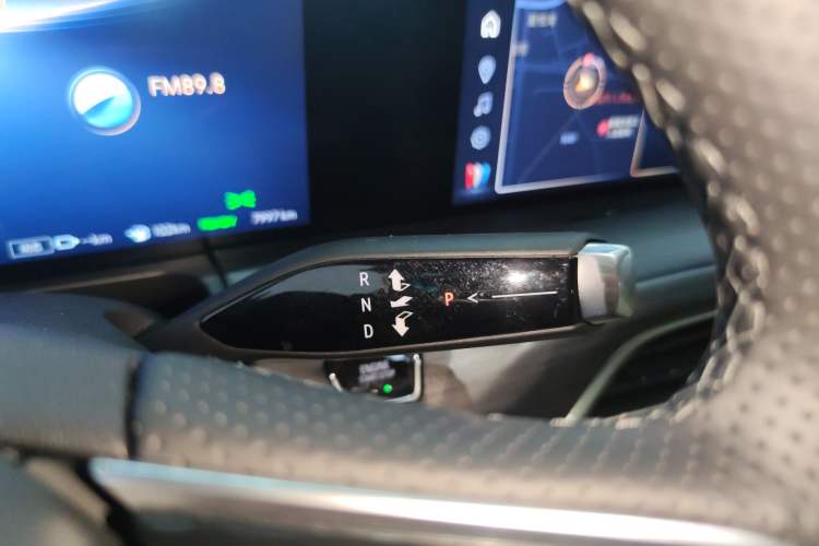 Used Buick GL8 New Energy 2025 Lu Shang Luxury Edition 7-Seater Gear Lever