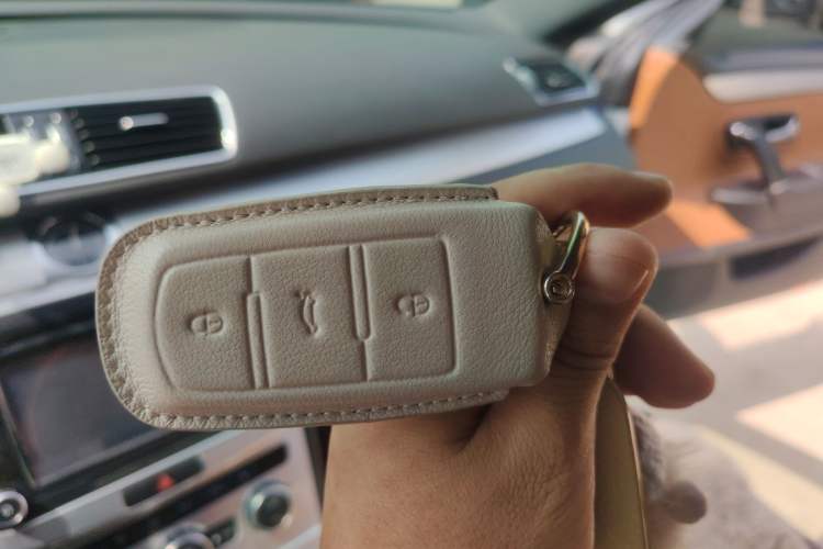 Used Volkswagen FAW-Volkswagen CC 2015 1.8TSI Luxury Model Vehicle Key