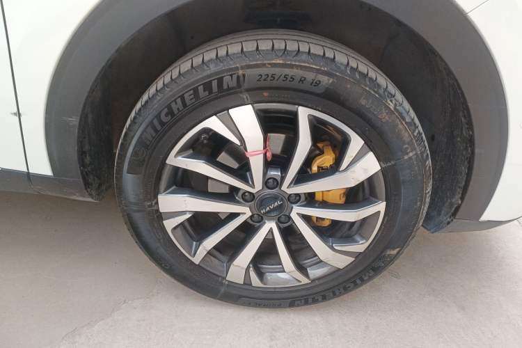 Used Haval F7x 2021 2.0T All-Wheel-Drive Intelligent Performance Version Right Front Wheel Hub