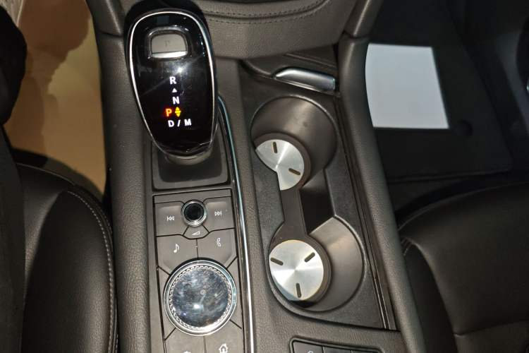 Used Cadillac XT5 2021 28T Luxury Model
