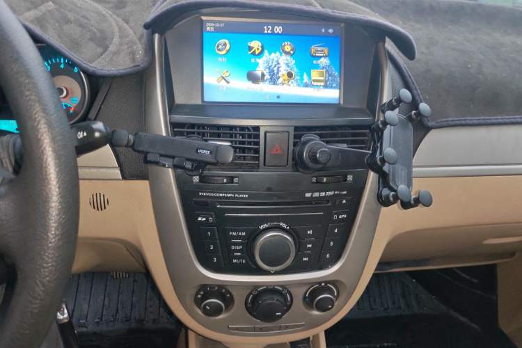 Used Buick Excelle 2013 1.5L Manual Classic Model Audio And AC Panel