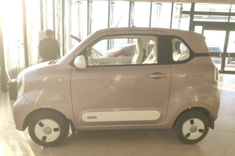 Used Bestune Pony 2026 222km Colorful Horse
