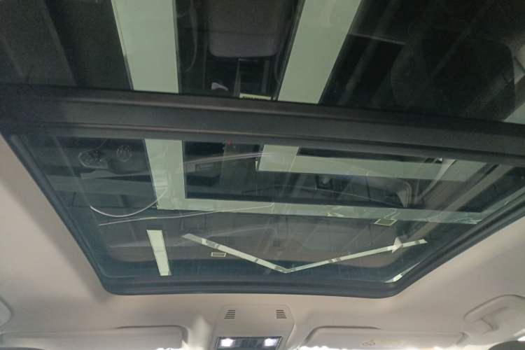 Used Volkswagen Tavendor 2023 380TSI Four-Wheel Drive R-Line Cruise Edition
