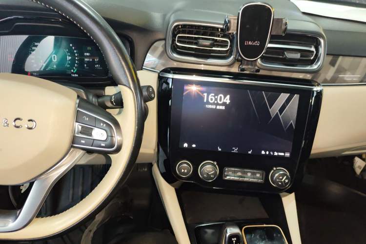 Used Lynk & Co 02 2018 1.5T DCT Two-Wheel Drive Zhaopu Version China V Standard