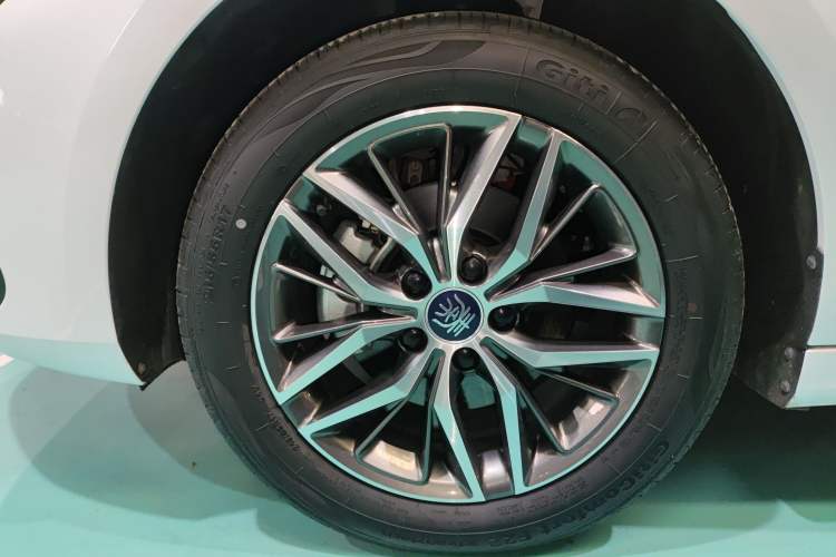 Used BYD Qin PLUS 2024 Honor Edition EV 420KM Leading Model