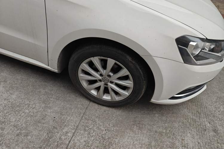 Used Volkswagen Lavida 2017 1.6L Automatic Comfort Edition
