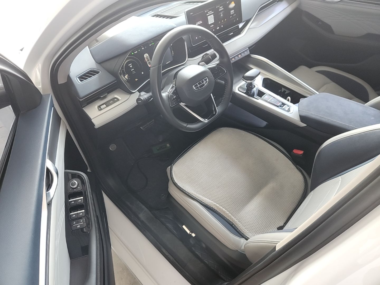 Geely Auto Preface 2021 Revised Version 2.0TD Luxury Edition — снимка 18