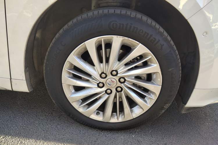 Used Buick Century 2023 2.0T Six-Seater Yinshi Edition