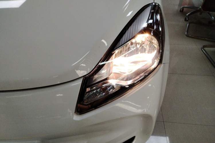 Used Oshan Benni E-Star 2021 National Edition Xin Yue Version (Fast-Charging Edition) Lithium Iron Phosphate (31.18 kWh)
